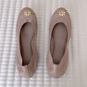 Tory Burch Jolie Ballet Flats in Taupe